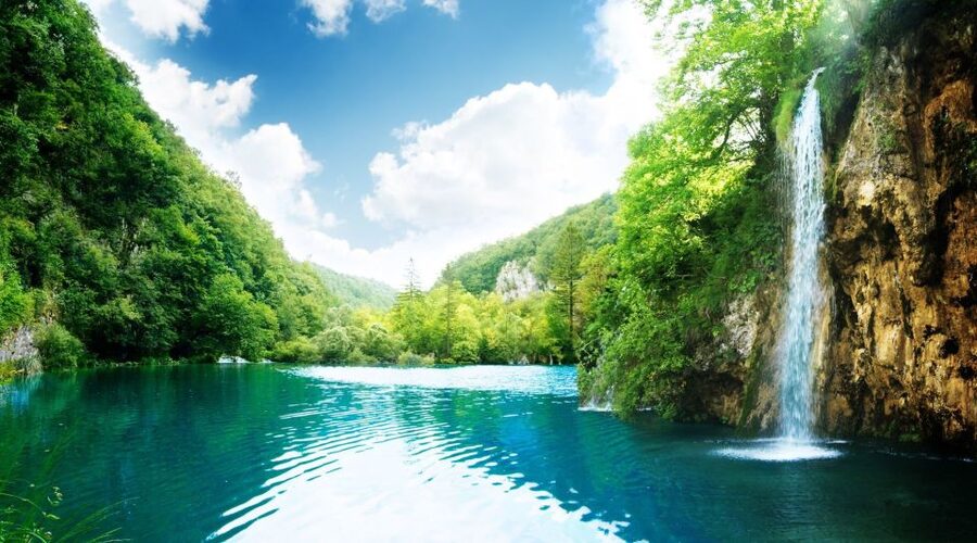 From Split: Plitvice Lakes Full-Day Trip - Food Stops and the Return Journey