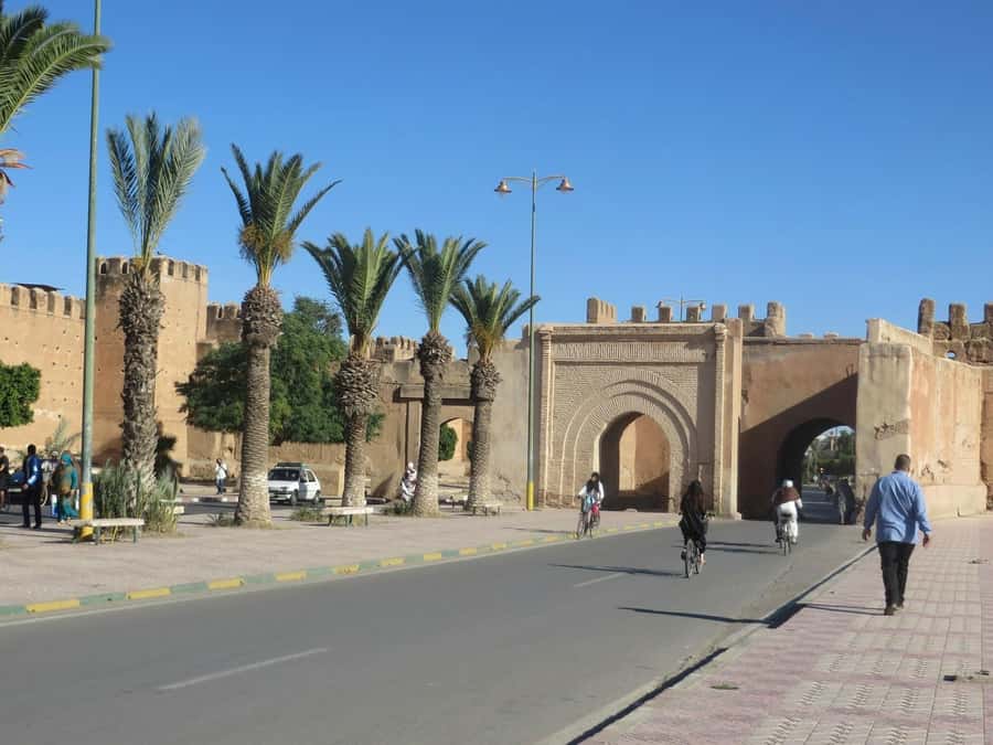 From Taghazout/Agadir: Taroudant and Tiout Day Trip & Tajine - Who should book this day trip?