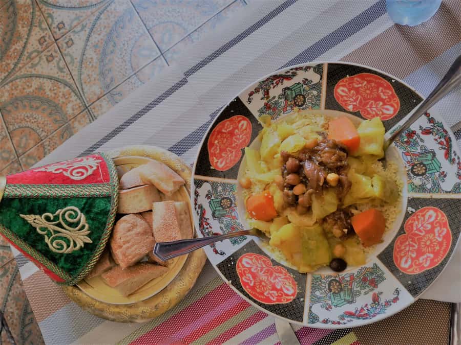 From Tarifa: Tangier Full-Day Trip with Lunch - A Moroccan lunch with local flavor