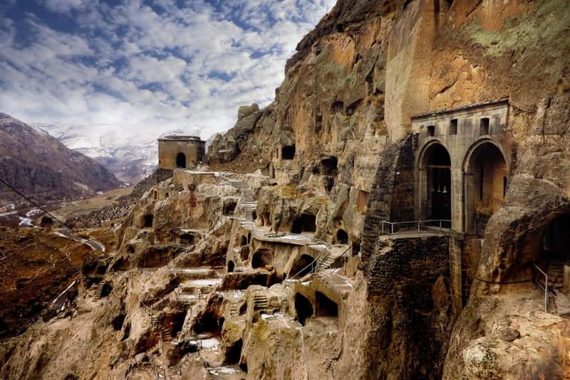 From Tbilisi: Borjomi, Rabath and Vardzia Day Trip - Lunch in Aspindza and the rhythm of the day
