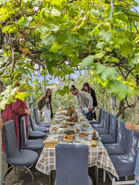 From Tbilisi: Day Trip to Armenia with Homemade Lunch - The guides make the long day easier