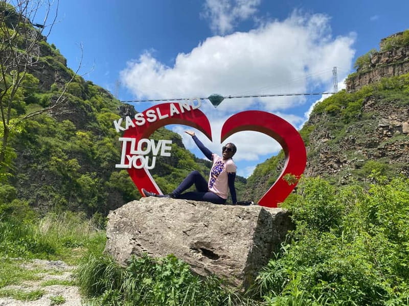 From Tbilisi: Diamond Bridge and Dashbashi Canyon Day Trip - The guides make the long day easier