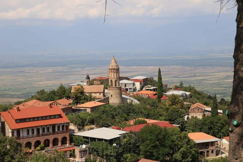 From Tbilisi: Kakheti & Sighnaghi Guided Day Trip with Wine - Sighnaghi is about views more than major sights