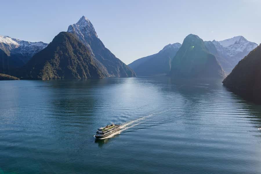 From Te Anau: Milford Sound Cruise and Coach Day Trip - Eglinton Valley opens the view