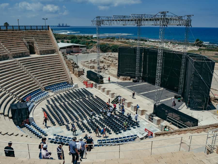 From Tel Aviv: Caesarea, Haifa and Akko Day Trip - Rosh Hanikra: waves inside the limestone grottoes