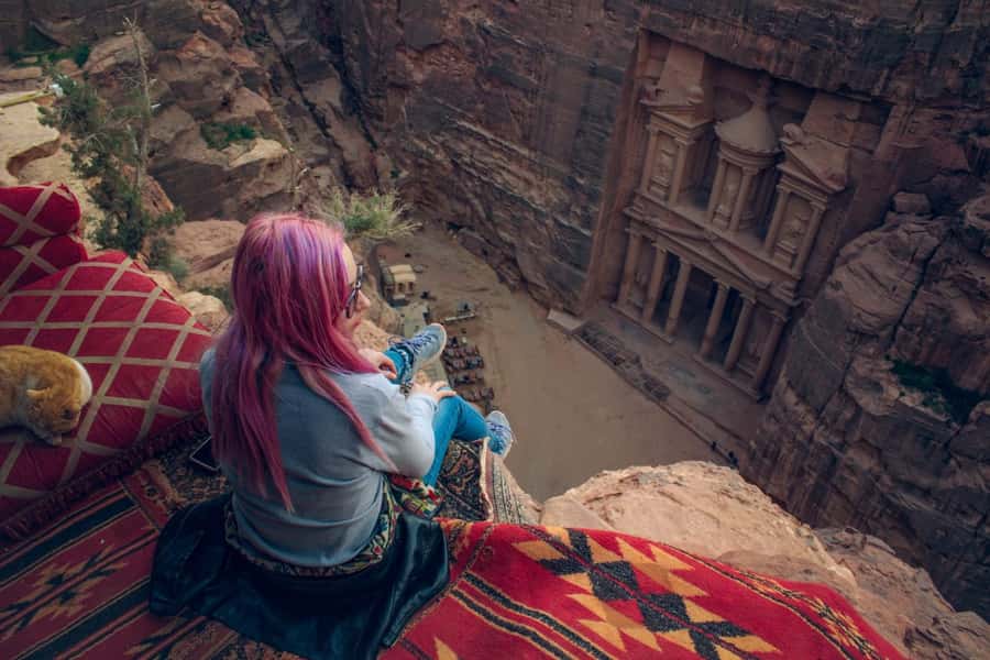 From Tel Aviv: Full-Day Trip to Petra with Roundtrip Flights - A Jordanian buffet in Ma’an Governorate