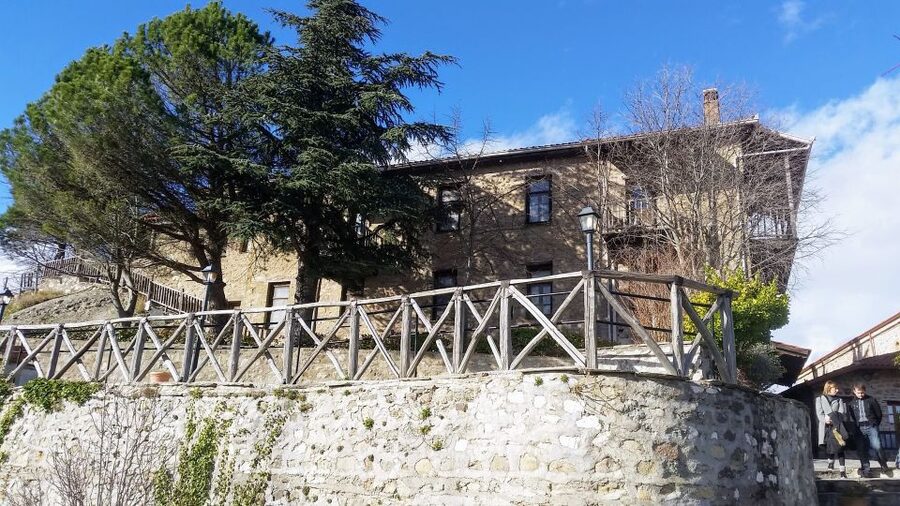 From Thessaloniki: Meteora Small Group Day Trip - Is $176 a fair price?