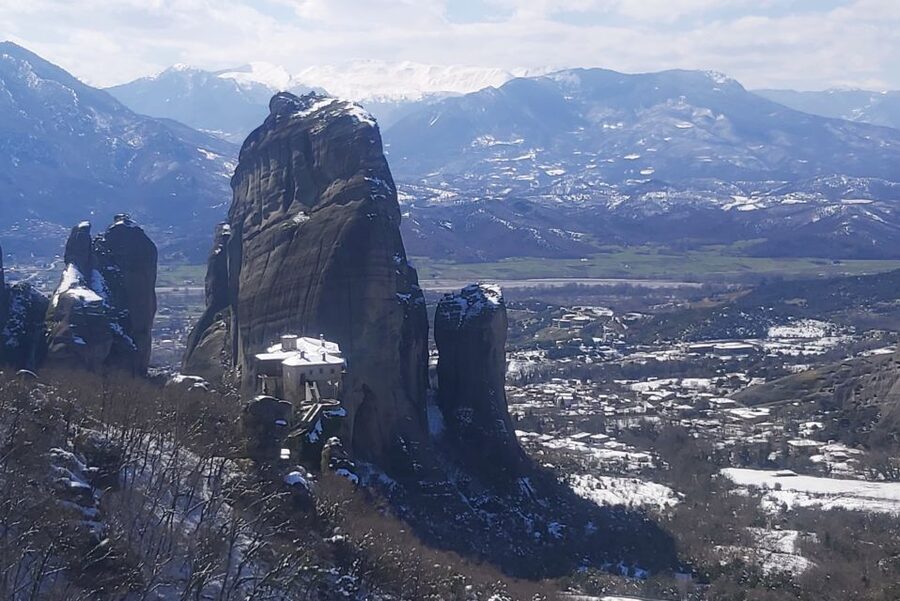 From Thessaloniki: Private Day Trip to Meteora with Transfer - Entering Grand Meteoro or Varlaam