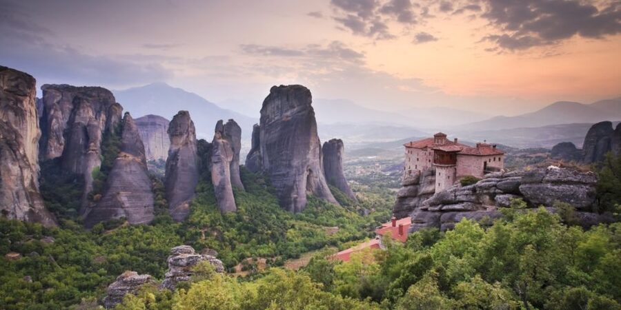 From Thessaloniki: Private Day Trip to Meteora with Transfer - What the driver adds to the experience