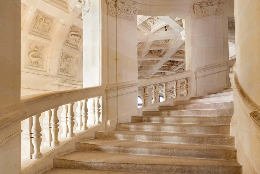 From Tours/Amboise: Chenonceau & Chambord Chateaux Day Trip - Arriving at Château de Chenonceau