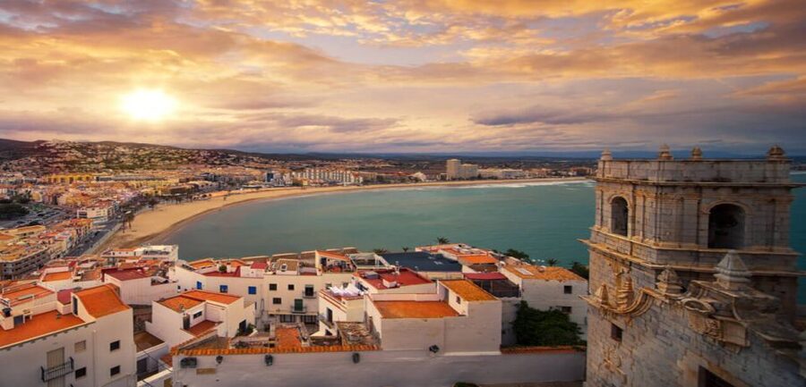 From Valencia: Morella & Peñíscola Day Trip Transfer + Lunch - Walking uphill through Morella