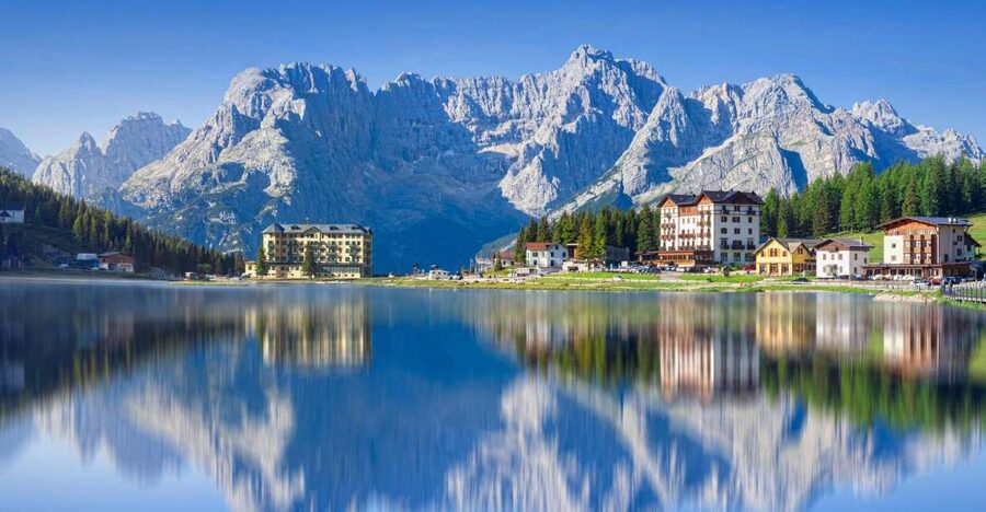 From Venice: Dolomites, Lake Misurina, and Cortina Day Trip - Cortina d’Ampezzo, an hour in the famous resort