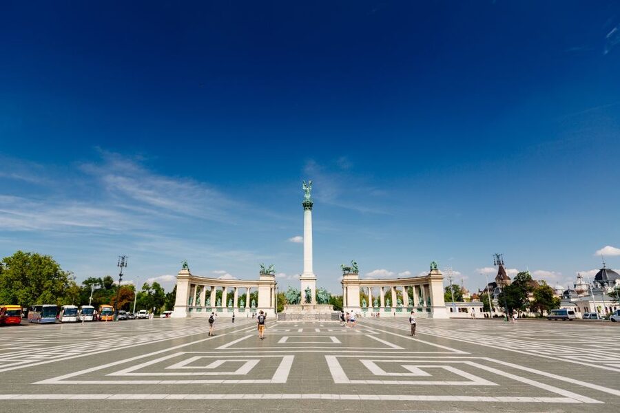 From Vienna: Guided Day Trip to Budapest - What the $163 price really covers