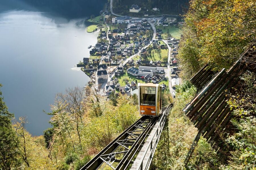 From Vienna: Hallstatt, Mountains & Alpine Lakes Day Trip - The long coach ride through Austria