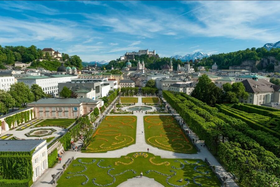 From Vienna: Salzburg and Alpine Lakes Full-Day Trip - Key points to know before booking