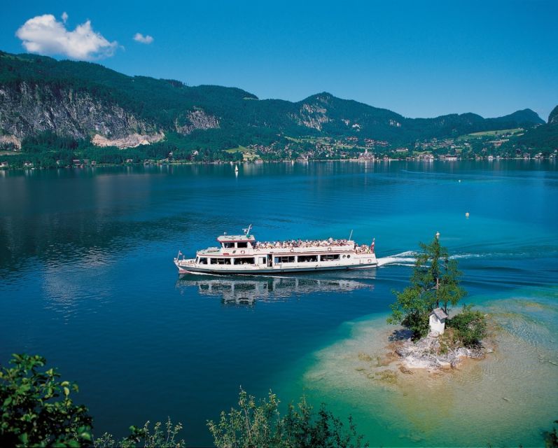 From Vienna: Salzburg and Alpine Lakes Full-Day Trip - Wolfgangsee and the Salzkammergut views
