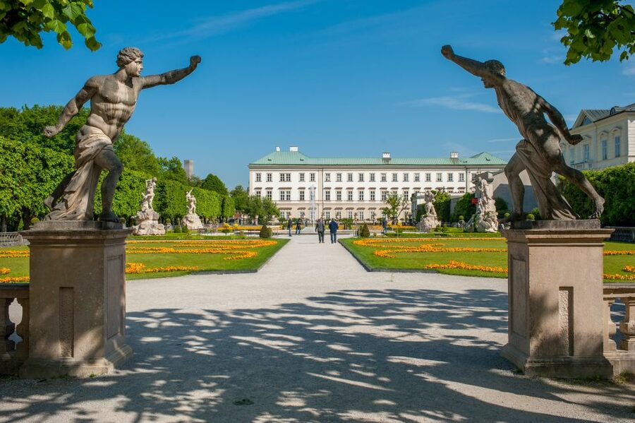 From Vienna: Salzburg and Alpine Lakes Full-Day Trip - The guide can make or break the long road day