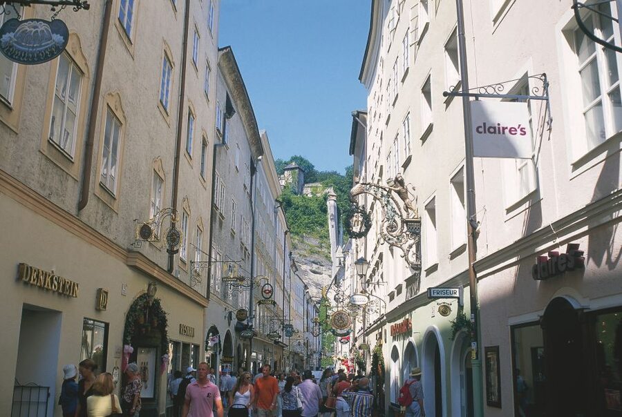From Vienna: Salzburg and Alpine Lakes Full-Day Trip - Is $151 a fair price?
