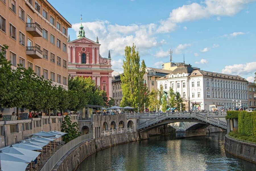 From Zagreb: Ljubljana and Lake Bled Guided Day Trip - Who should book this tour?