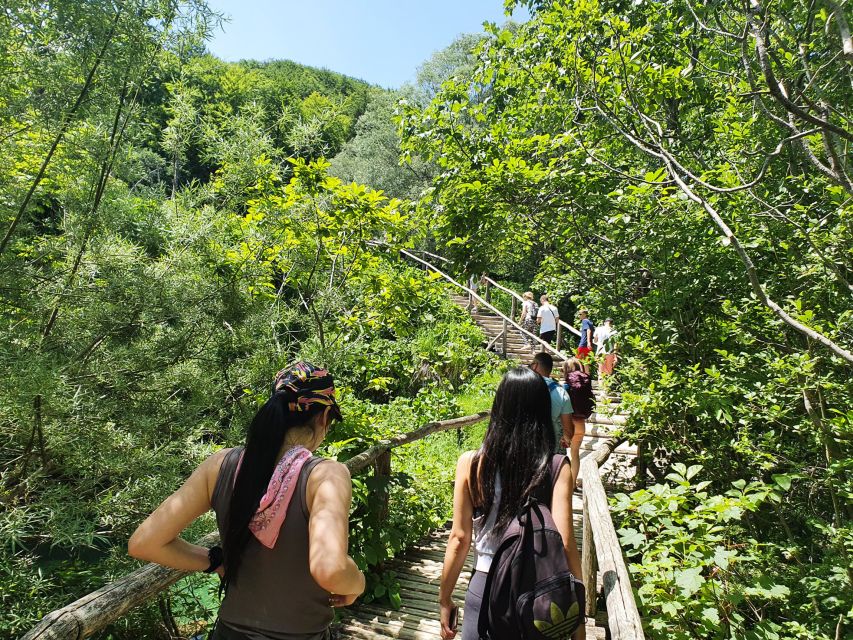 From Zagreb: Plitvice & Rastoke Guided Day Trip with Ticket - Who should book this Plitvice and Rastoke trip?