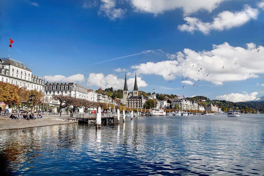From Zurich: Day Trip to Lucerne with Optional Yacht Cruise - A quick orientation to Lucerne’s essential sights
