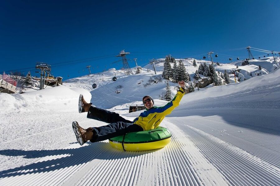 From Zurich: Mount Titlis Daytrip & first time Ski Adventure - From Zurich to Lucerne by comfortable coach