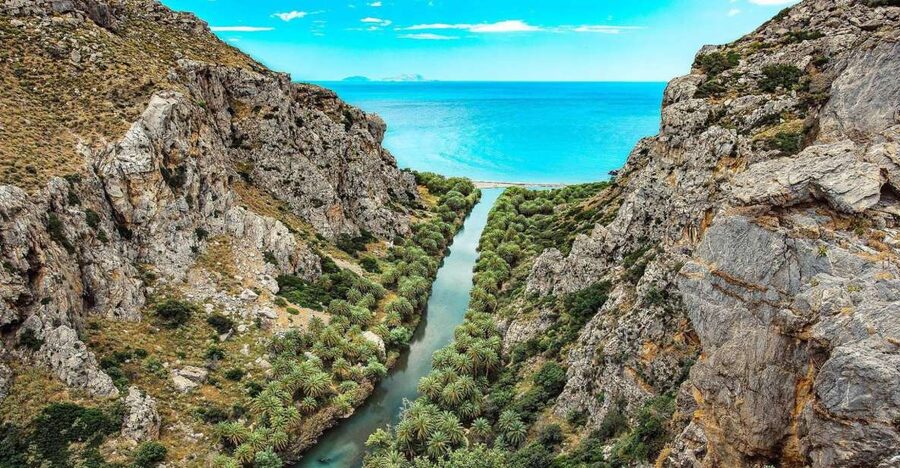 Georgioupolis: Preveli Palm Beach Day Trip by Bus and Boat - Why Preveli feels unlike an ordinary beach trip
