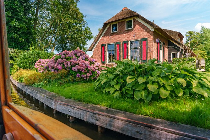 Giethoorn Day Trip from Amsterdam with Boat Trip - Is $70.89 a fair price?