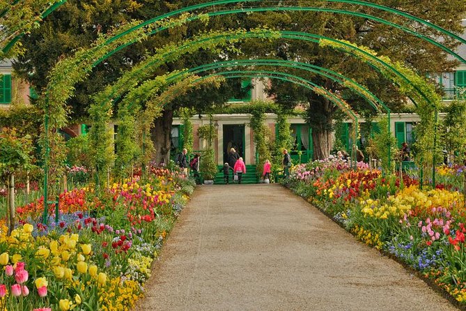 Giverny Monet's House & Versailles Palace Private Day Trip from Paris - Versailles Gardens: geometry on a royal scale