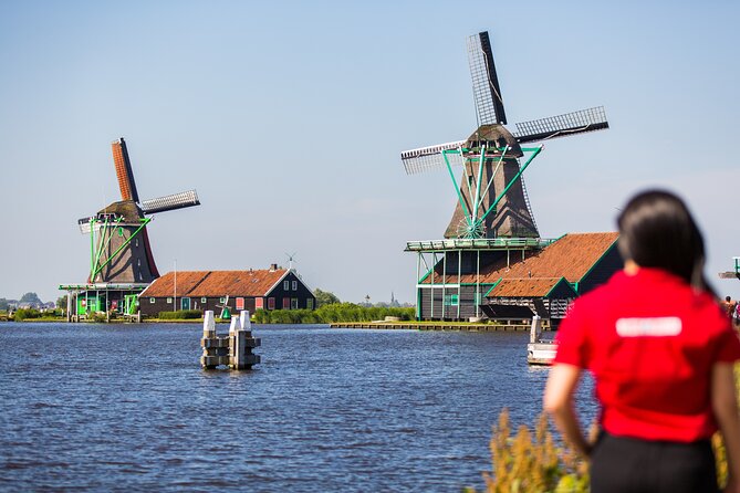 Guided Day Trip - Volendam, Zaanse Schans, Marken & Edam - Volendam, cheese, and free time by the harbor