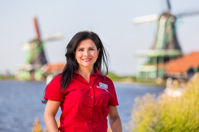 Guided Day Trip - Volendam, Zaanse Schans, Marken & Edam - Edam, the shortest and most debated stop