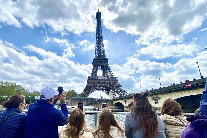 Guided Luxury Paris Day Trip with Optional Lunch at the Eiffel Tower - The people side of the tour matters