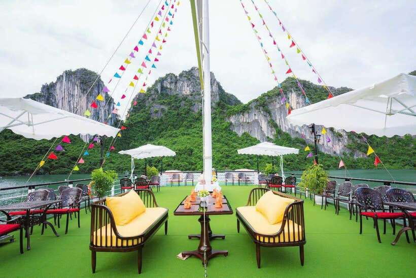 Ha long Bay day trip with Deluxe cruise - Choosing between Hanoi pickup and Tuan Chau Marina