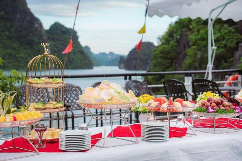 Ha long Bay day trip with Deluxe cruise - Sunset drinks and the return to Tuan Chau