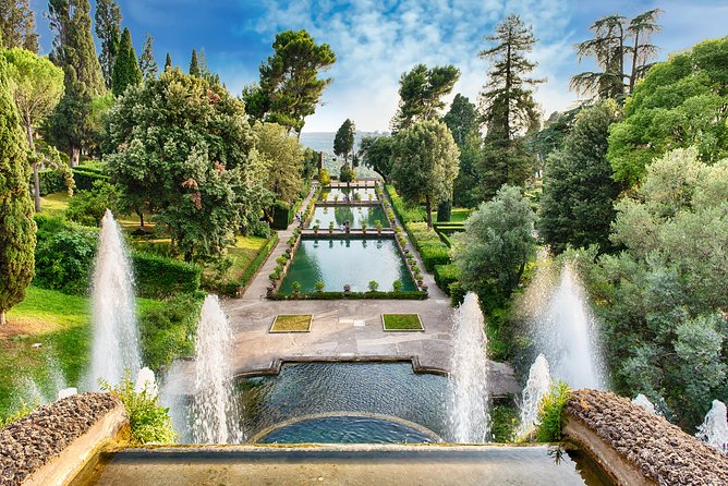 Hadrian's Villa and Villa d'Este Half-Day Trip from Rome - Hadrian’s Villa: an emperor’s enormous country retreat