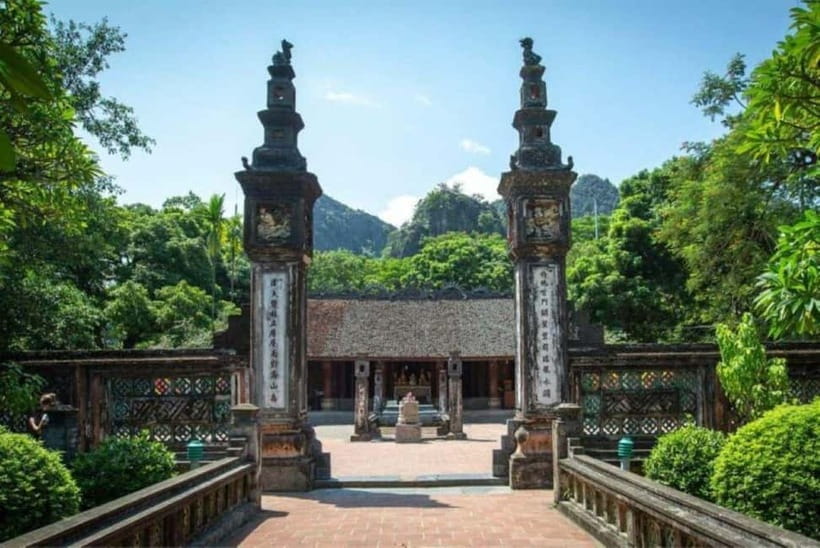 Hanoi: 4-Day Trip Ninh Binh-Halong Cruise Cabin with Balcony - Practical packing and booking advice