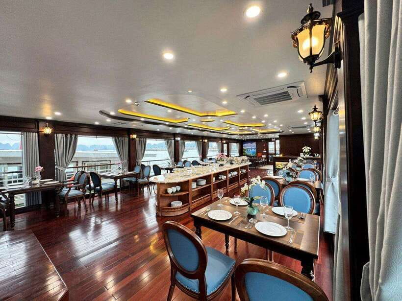 Hanoi: Ha Long Bay Day Trip - Luxury Cruise & Buffet Lunch - The morning ride from Hanoi to Tuan Chau Port