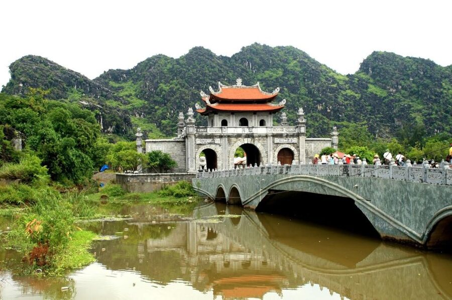 Hanoi: Hoa Lu, Trang An, and Mua Cave Full-Day Trip - Who should book this day out?
