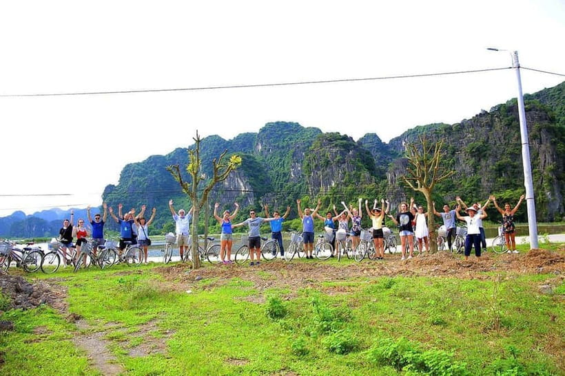 Hanoi/Ninh Binh: Tam Coc, Hoa Lu & Mua Caves Full-Day Trip - Who should book this Ninh Binh day trip?