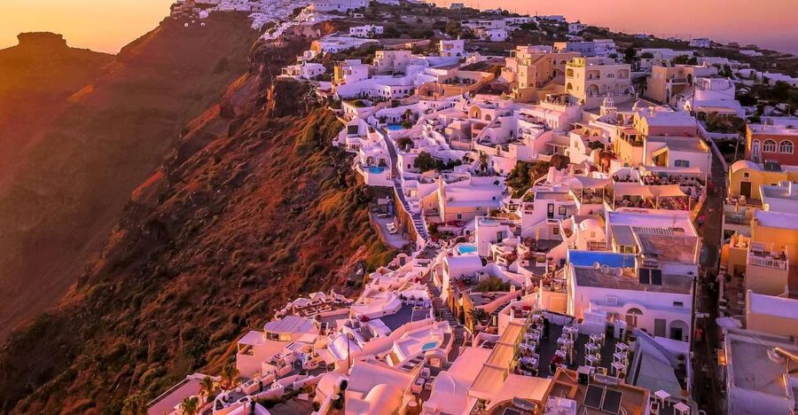 Heraklion: Santorini Day Trip with Boat Transfer & Oia Visit - The early start at Heraklion Port