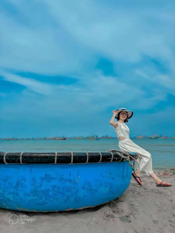 Ho Chi Minh Most Memorable Day Trip To Mui Ne - Private Jeep - Watching fishing boats at Mui Ne Fishing Village