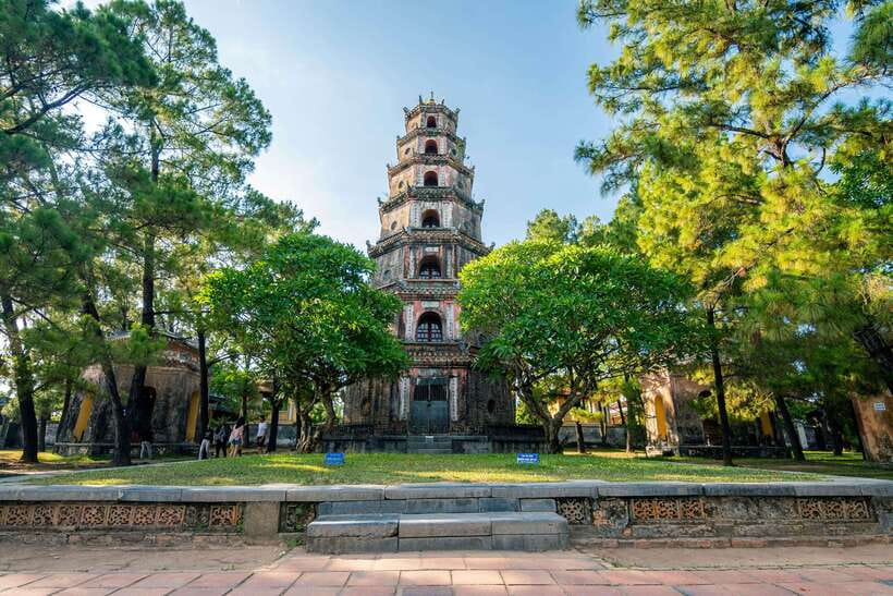 Hoi An/Da Nang : Private Day Trip to Imperial City - Hue - The main drawbacks are distance, stairs, and extra costs