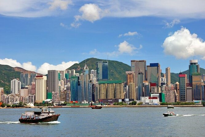 Hong Kong Day Tour: City Landmarks & Highlights - What makes this Hong Kong tour worth considering