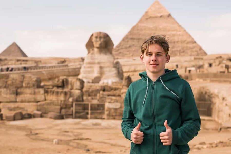 Hurghada: Cairo Pyramids, Sphinx & Egyptian Museum Day Trip - The Great Sphinx and its missing secrets