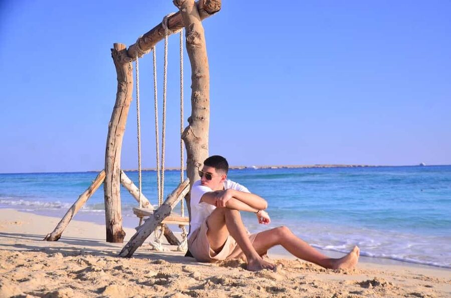 Hurghada: Eden Island Day Trip with Water Sports and Lunch - Banana boats, tubing, and a little sea chaos