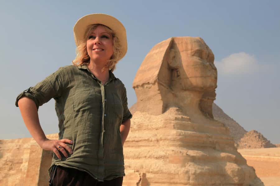 Hurghada: Full-Day Trip to Cairo by Plane - Standing before the Great Pyramid of Khufu