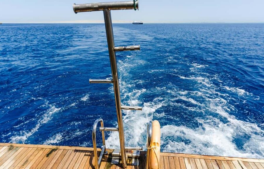 Hurghada: Orange Bay Day Trip with Water Sports and Lunch - The trip at a glance