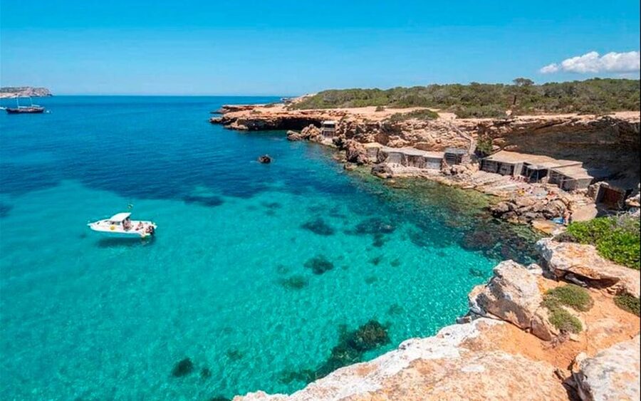 Ibiza: Sailing Day Trip, only up to 7 guests - Four hours around Cala Comte