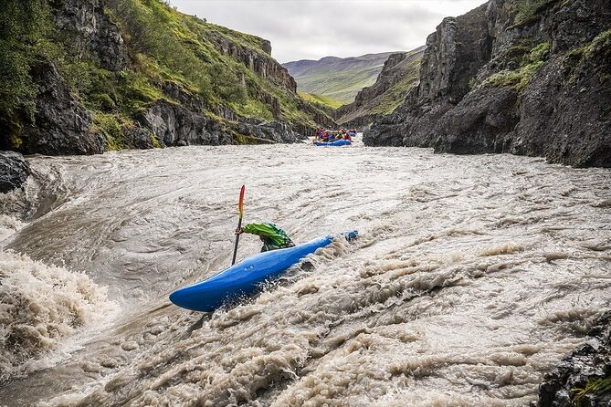 Iceland’s Top Grade 4 Rafting – Drysuit, Canyon & Adrenaline - Who should book this rafting adventure?