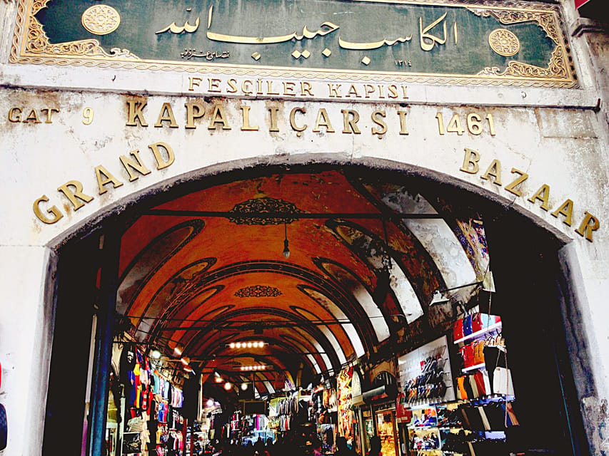 Istanbul: Guided City Highlights Day Trip - The guides are the strongest part of the day